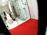 吐血推荐名门夜宴偷拍系列之美女模特-伊伊换衣服+洗澡被隐藏摄像机偷拍