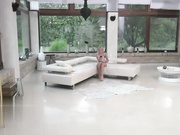 双女一块性爱玩弄鸡巴深喉不断上位深插