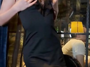 海鲜馒头穴女神 阿朱 曼谷酒店大厅发骚露出勾引陌生土豪