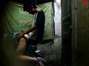 國產亂倫之性饑渴外甥蝸居幹豐滿胖姨媽被鄰居洞中偷窺拍下 超劲爆的一目