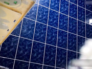 精品推薦 買通女室友浴室偷放攝像頭偷窺兩個妹子一邊聊天一邊洗白白 對白清晰