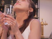 [DASS-384] 彩也香下流的大屁股 在同学会上喝醉的我被朋友上了 … 友田彩也香【破解】 - 1of5