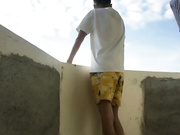 苗條美臀氣質外圍女被土豪包養三亞旅遊露天陽臺瘋狂啪啪 主動翹腿給操高潮直叫受不了 場面刺激