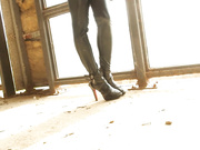 精品推薦 AISS愛絲VIP超大尺度私拍之性感短發超模露點誘惑 裸身肉絲搭配皮褲襪 稀疏陰毛誘惑十足～1080P超清原版