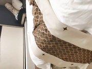 嫖妓達人《全國探花》鐵牛哥星級酒店直播嫖妓良家兼職美少婦 吹簫胸推漫遊配合各種體位 完事後嘮嗑探討人生 貌似還是個老師啊 國語高清