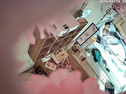 情趣酒店日式房拍攝到的高學歷模樣年輕小情侶開房愛愛 互舔互插愛撫爽的欲仙欲死 貌似還在揣摩各種姿勢 露臉高清