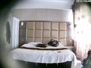 主題酒店稀有房拍攝到的紋身帥氣小夥和沒穿胸罩的巨乳女友開房瘋狂嗨皮 互舔互插愛撫幹得浪叫連連 露臉高清