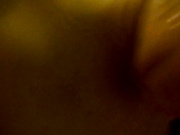 青春活力馬尾辮饑渴騷妹子酒店兼職服務大款富二代 穿著情趣黑絲裝體驗高速炮機與肉棒的雙重刺激 呻吟浪叫銷魂 國語720P高清