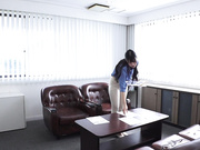 [ROYD-210] おチンチン舐めてあげるから恋人のフリしてっ！早く結婚しろとうるさい両親を安心させ....... 宮城りえ【破解】 - 1of5