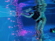 [JUR-319] リゾートプールNTR 専属イイ女×大人のビキニ…背徳感と開放感が交錯するNTRドラマ―。 新妻ゆうか 【破解】 - 5of5