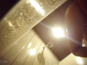 最新流出-女偷拍客潛入某遊泳場更衣洗浴室偷拍各式美女少婦沐浴更衣 苗條身材堅挺美乳看得讓人欲火焚身 1080P高清原版