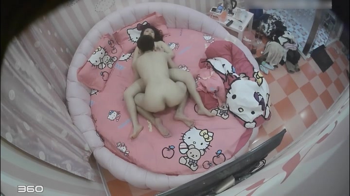 8.水滴摄像头拍考完试的情侣 大机8在下面插 女的还自已摸奶