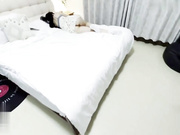 【榨精女神】萌崽儿 - 剧情我与小侄女的淫乱生活 露穴诱人的睡衣 扶腿M字享受极致抽插 内射精液狂流太色情了