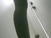 商场女厕近景真实偷拍多位少妇熟女方便，大屁股大鲍鱼哗哗的尿量充足