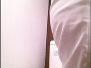 坐盗市流出新系列高级坐厕前拍都是些高素质美女角度不错能看到逼逼