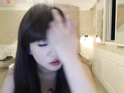 單眼皮視訊美眉妖艷紅唇超性感