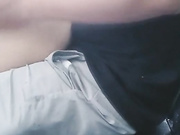 碎花连衣裙少妇户外勾引帅哥河边凉亭抱坐式啪啪口爆精液太浓要抽口烟缓缓