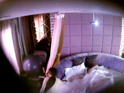高级酒店豪华情趣房偷拍胖哥躺着幸福享受漂亮女友小姐式的服务