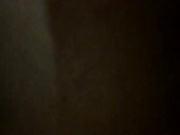 最近运气有点背赌球老是输没钱交房租只能肉偿房东阿姨把她下面干出血了,没事的让我别害怕