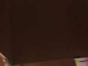 商场厕拍系列 几个妹子好像发现了被偷拍又不敢确定，只敢偷偷的喵一下