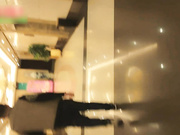 大神带你体验星级酒店客房特殊服务有熟女有少妇有年轻的任君挑选点个湖南的口活一流先口爆再操逼服务到位