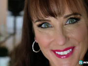 光头猛男激战爆乳老妇