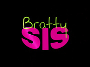 花臂纹身国外大妞红布蒙上眼睛玩游戏 沙发上道具插BB大屌后入猛插 很是诱惑1080P高清~1