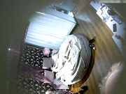 苗条性感的高颜值美女酒店被性欲旺盛的男友用手疯狂扣插嫩穴后猛烈爆操 美女搞的太痛不让操了 只能口爆!