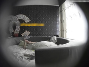 清纯水嫩的翘臀短裤大白腿美女被男友带到酒店开始操她,年轻体力好连续干了4次,各种体位操,真是为了操逼而开房!