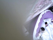 精品小旅馆情趣大圆床偷拍精力旺盛的小伙搞少妇搞完两人用毛巾被擦性器官