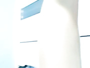 骚姐姐勾引附近的人约炮，骚货还装害羞吃上大鸡巴就原形毕露了，被小哥哥舔逼叫声好骚，各种体位抽插爆草