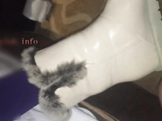 微信约开本田汽车的性感美女出来吃饭让喝醉带到酒店和朋友一起玩弄啪啪