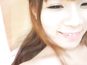 网红女主播童颜巨乳34D大鹿鹿据说一场秀曾创收十多万听她说话很有吸引力