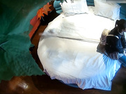 艺校旁年轻时尚小情侣开房造爱苗条清纯马尾辫妹子开始有些娇羞干上之后淫荡至极被狠狠干了2炮对白清晰