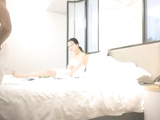 沈先生探花约了个00后嫩妹子啪啪，口交抬腿侧入猛操搞完一炮休息下再继续_ev