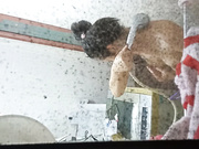 偷拍楼上妹子洗澡2