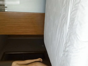 變態SP大神冷S哥酒店暴力SM調教眼鏡大學生騷妹子 自己的尿自己喝主人的尿也要喝 對白淫蕩～1080P高清原版