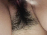 约会隔壁邻居妹子粉嫩骚逼淫水流不停