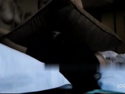 眼镜光头真会玩宾馆双飞两嫩妹子 一定要两妹子叠在一起操才爽