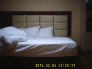 大学生情侣酒店开房真搞不懂这美女怎么会被这猥琐四眼仔泡到108P高清无水印