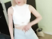 专业操老外享用两极品俄罗斯白嫩美乳网红美女 极品蜜桃臀后入啪啪