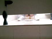 高清厕拍街头尾随美女进女厕偷窥骑踏板车的妹子察觉到B被人拍了,拉着脸心情好郁闷