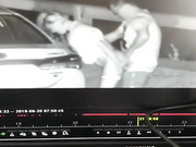 最新网络爆传事件-野性十足的女孩野外车旁和眼睛屌丝男野战啪啪被摄像头录下内部流出 后入怼操 高清720P原版