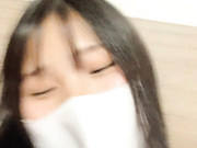 下海19岁嫩妹尿液对着镜头喷涌嫩穴