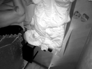 家庭网络摄像头破解监控TP睡觉前来一炮美乳媳妇上位老公躺着爽死了