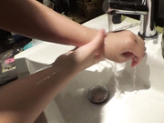 SS级美巨乳经验人数仅仅2人！超认真美女第一次的炮友体验第一次在湿透的小穴激烈抽插激连续高潮