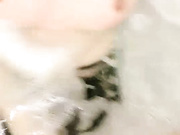 酒店白长袖黑丝高跟浴缸水中性交